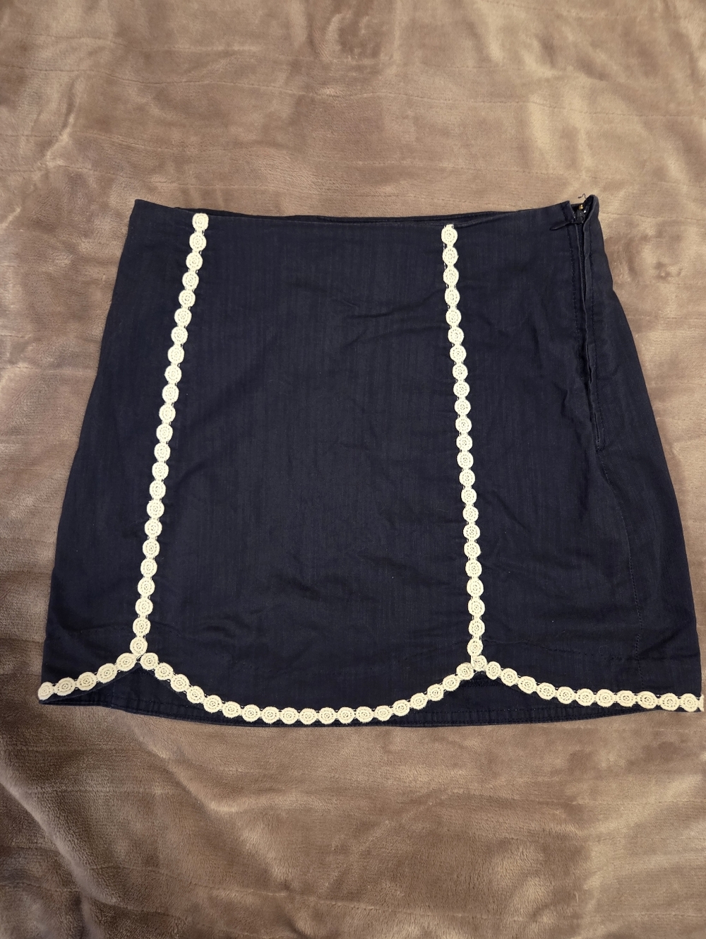 Lilly Pulitzer Navy Mini Skirt/Skort with Cream Lace Accents